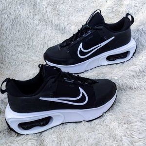 Nike Air Max Interlock (Women's 9)